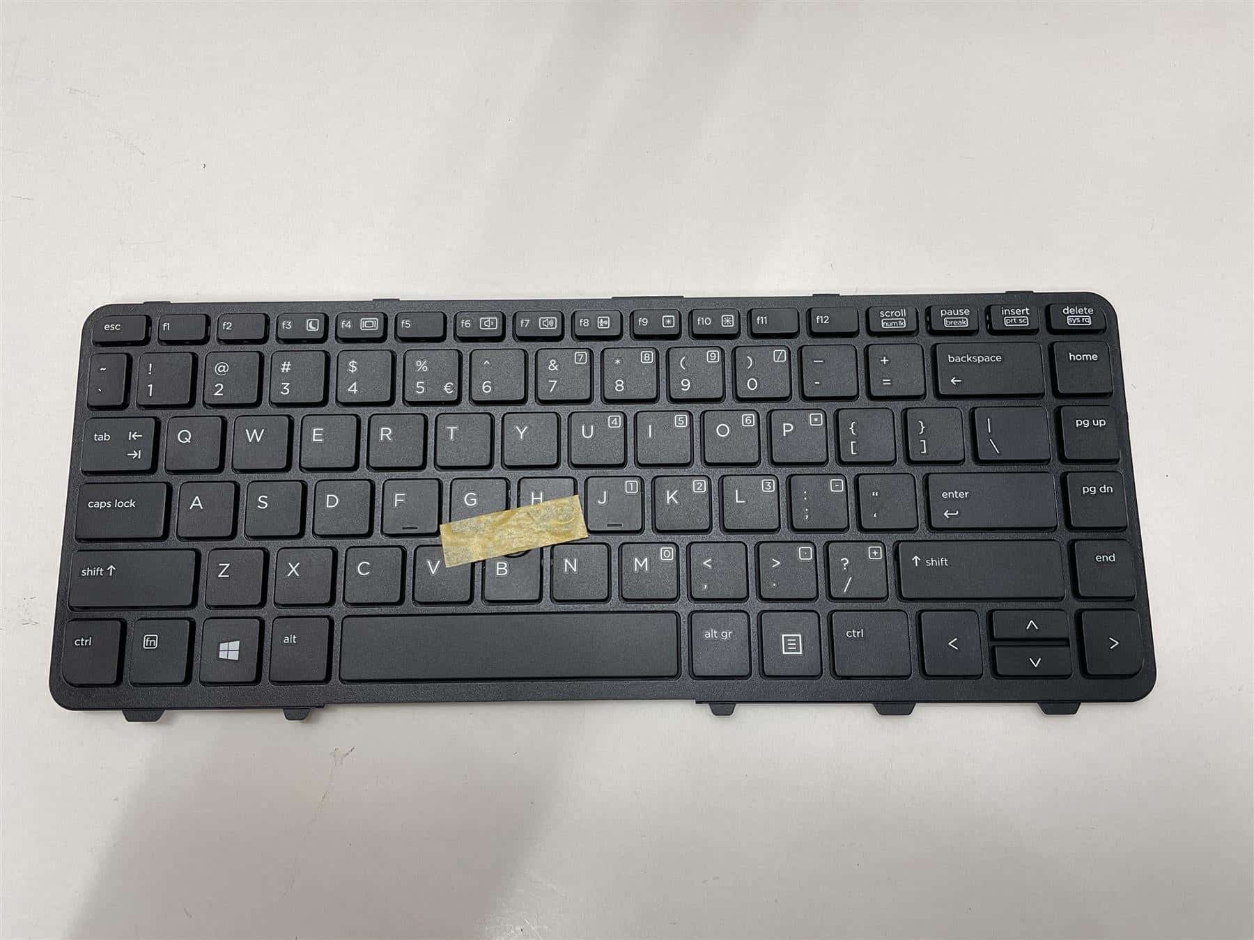 HP SPS-KEYBOARD W/ POINT STICK-EURO (738688-B31) thumbnail