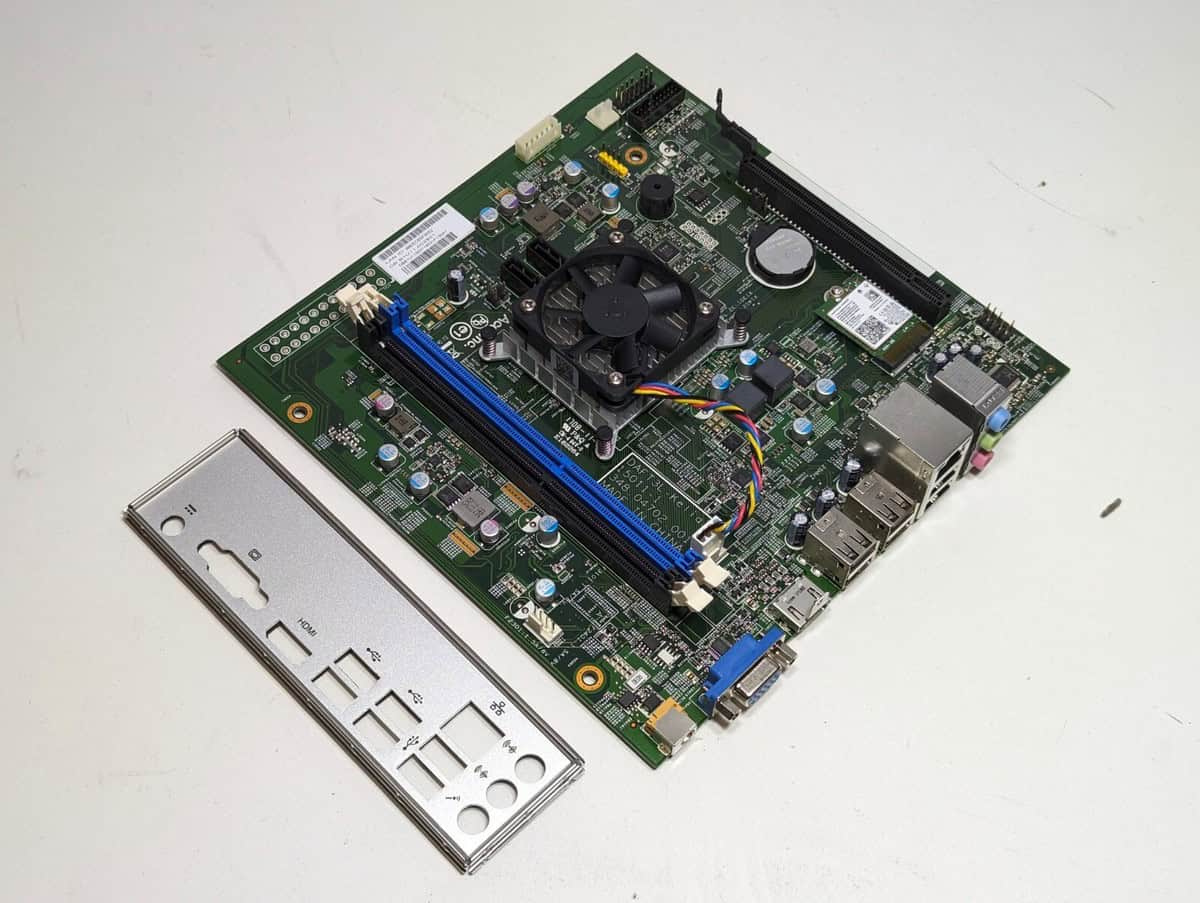 Acer MAIN BOARD.W/CPU.A6-7310.DIS (DB.B1U11.002) thumbnail