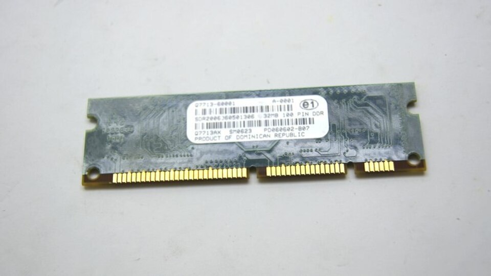 HP 32MB DDR DIMM (Q7713AX) thumbnail