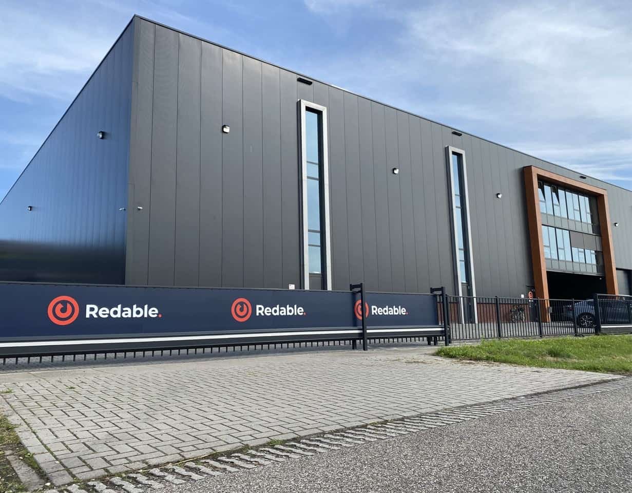 Fujitsu SSD PCIe5 1.6TB Mixed-Use 2.5' H-P EP (PYBBS16PDB) thumbnail