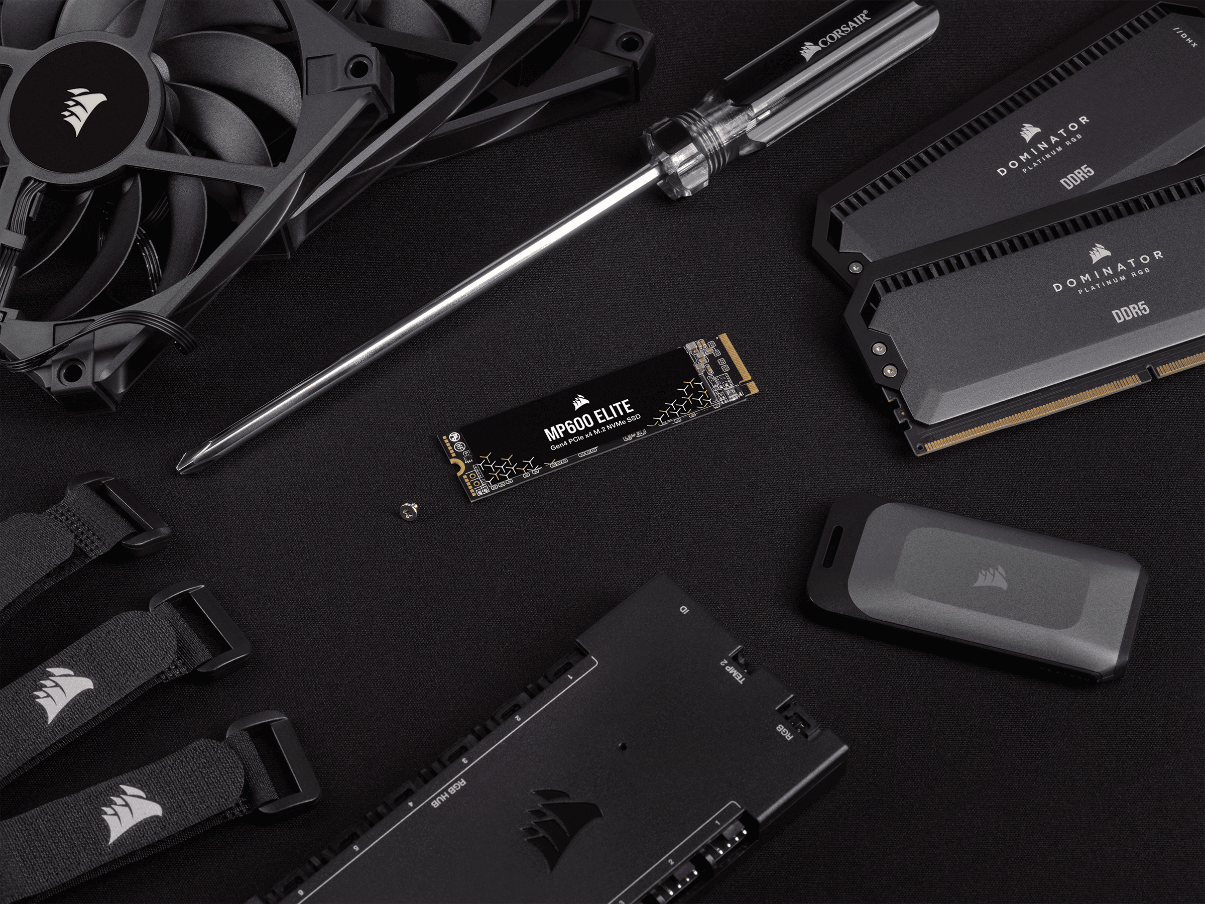 Corsair SSD    4TB CORSAIR  M.2  PCI-E   NVMe Gen4 MP600 ELITE (CSSD-F4000GBMP600ENH) thumbnail