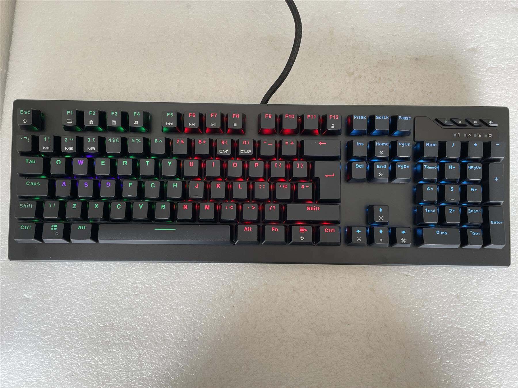 HP SPS-HP PAV GAMING KB 800 UK (L44427-031) thumbnail