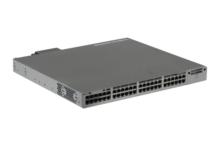 Cisco Catalyst 9300 48 port PoE+Ntw Ess (C9300-48P-E) thumbnail