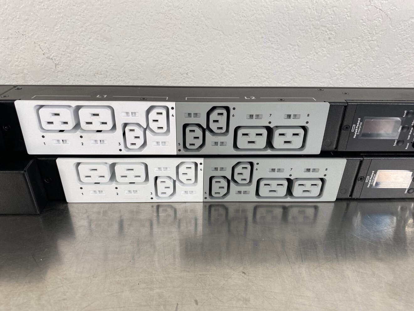 HPE G2 Mtrd/Swtd 3P 17.3kVA/NA/J PDU (P9S22A) thumbnail