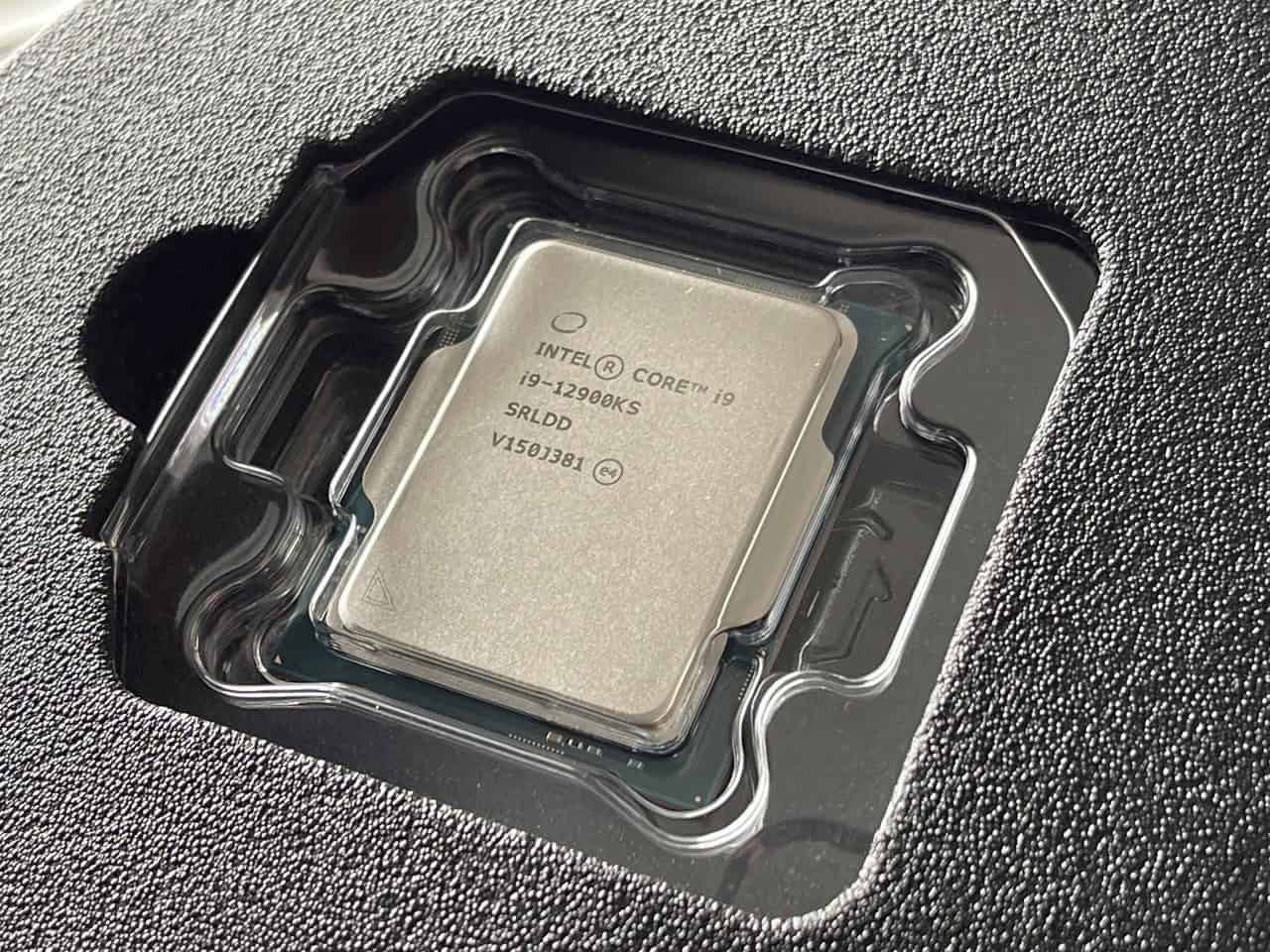 Intel Core i9 12900KS - 3.4 GHz - 16 cores - 24 threads - 30 MB cache memory - LGA1700 socket - Box withou (BX8071512900KS) thumbnail