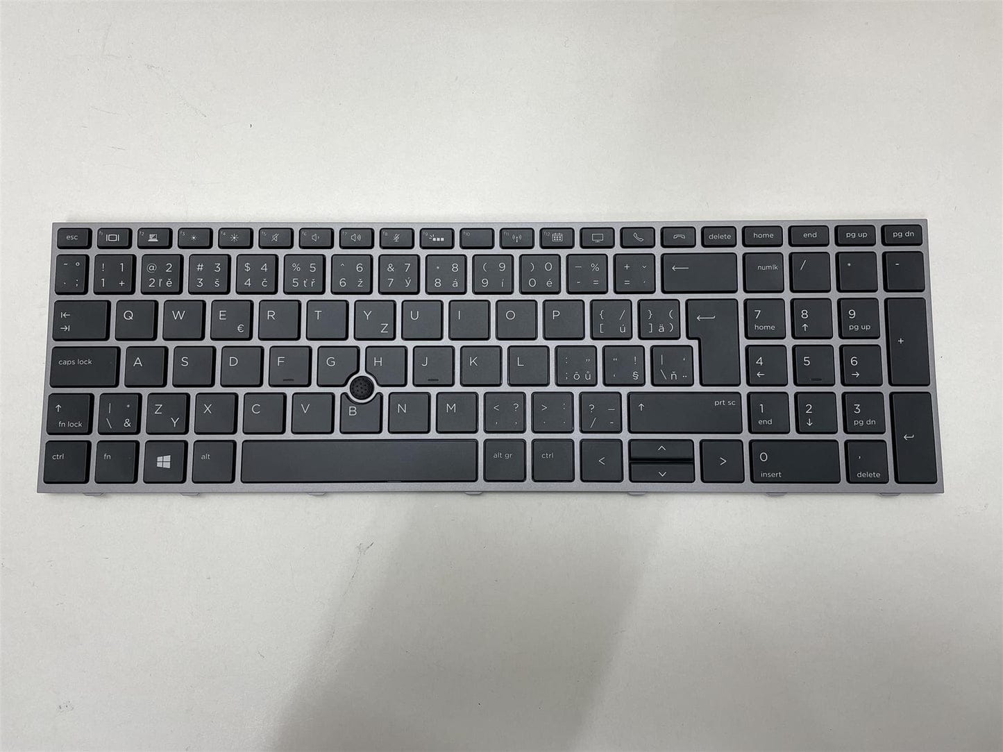 HP SPS-KBD TP+PS BL SR PVCY CZ (L29635-FL2) thumbnail