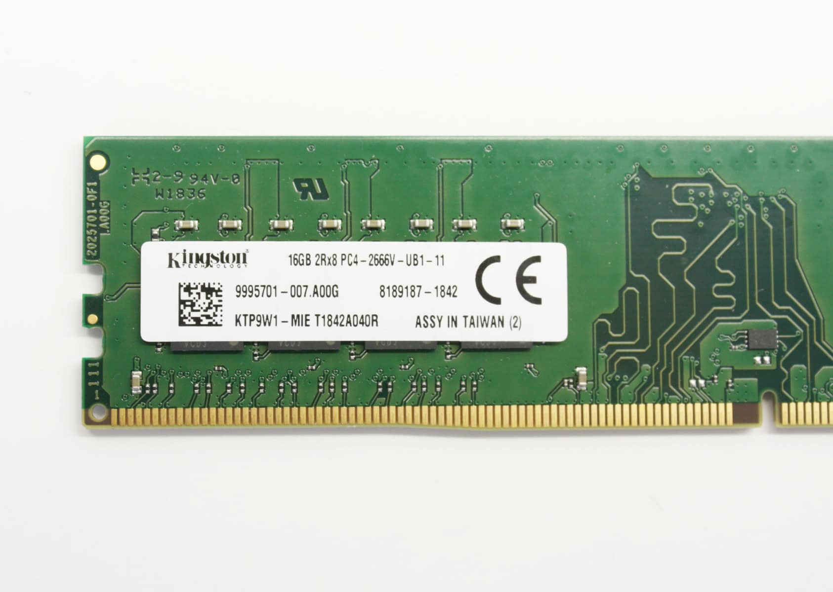 KINGSTON 16GB (1*16GB) 2RX8 PC4-21300V-U DDR4 2666MHZ UDIMM (KTP9W1-MIE) thumbnail