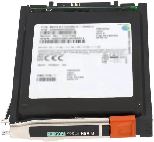 Dell 7.68TB SSD 2.5 12G SAS 520 (005053160-RFB) thumbnail
