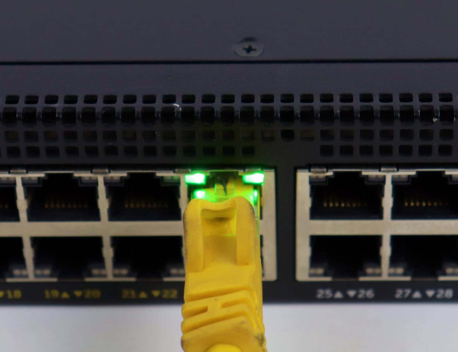 Dell 8GB DDR4 RAM module, (52X0P) thumbnail