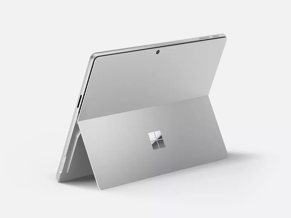 Microsoft Lp7 13.8in Intel CU7/16/256 CM xPS IN (EP2-38643) thumbnail