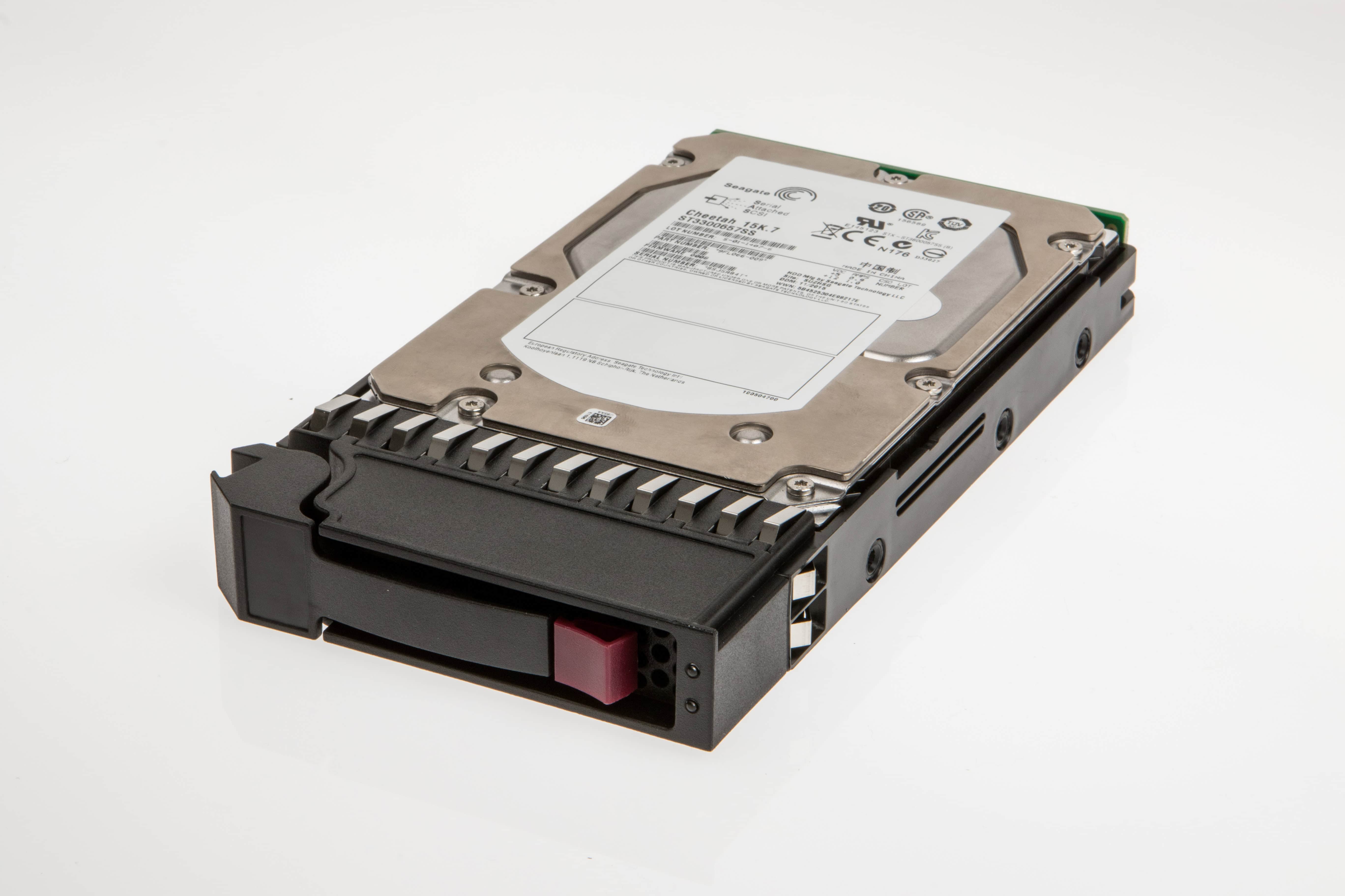 Origin Storage CPQ-300SAS/15-S10 interne harde schijf 300 GB 15000 RPM 16 MB 3.5" SAS (CPQ-300SAS/15-S10) thumbnail