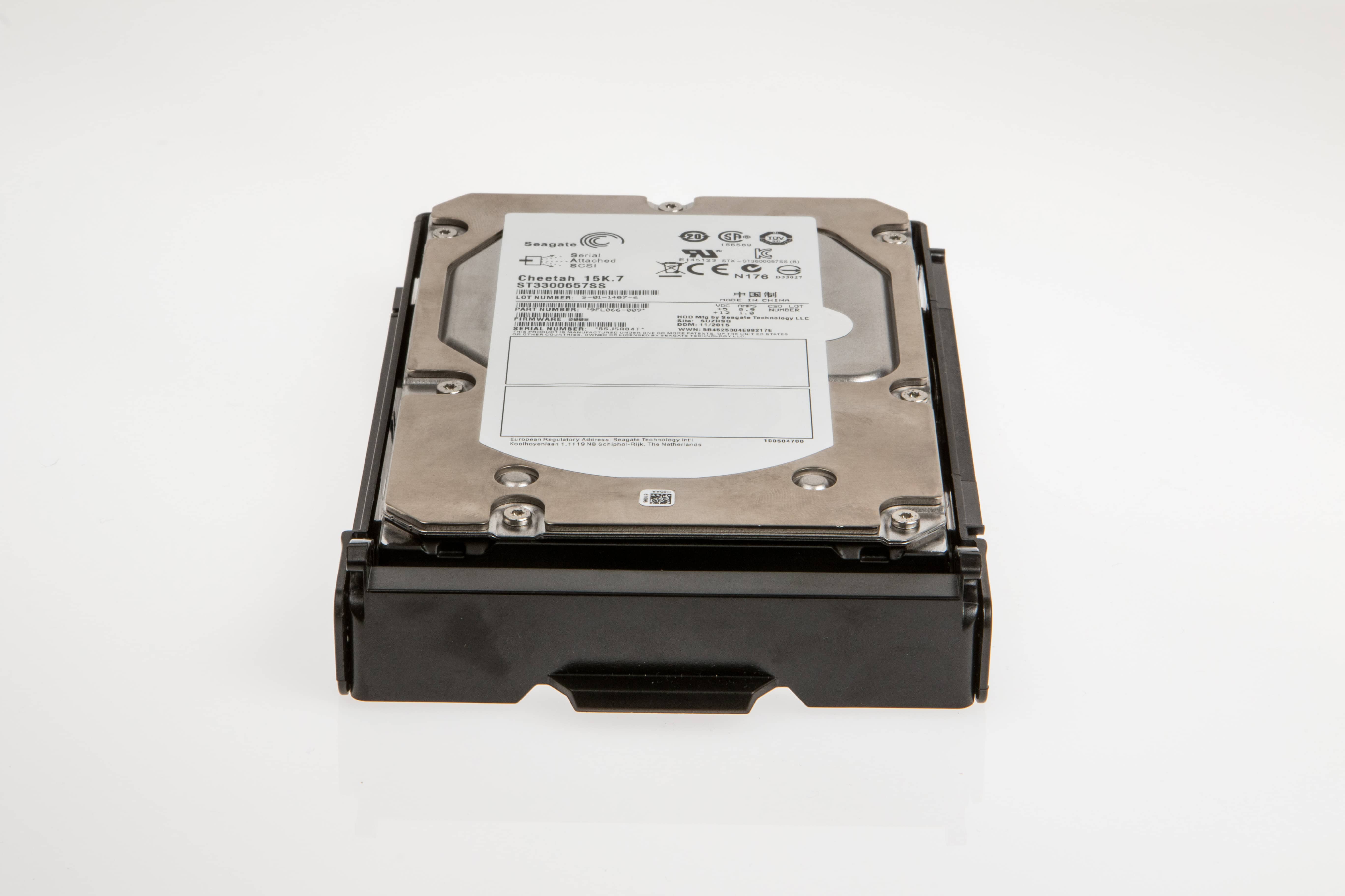 Origin Storage DELL-300SAS/15-F21 interne harde schijf 300 GB 15000 RPM 16 MB 3.5" SAS (DELL-300SAS/15-F21) thumbnail
