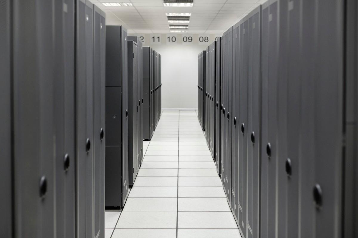 HPE ProLiant Compute DL325 Gen12 (P81954-B21) thumbnail