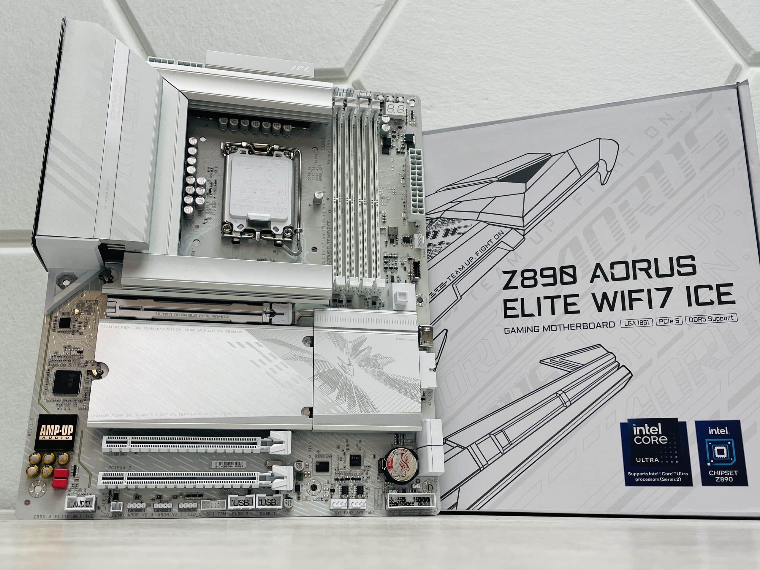 GIGABYTE MB Sc LGA1851 Z890 A ELITE X ICE - Intel Z890 - 4xDDR5 - 1xHDMI - 1xThunderbolt - WiFi (Z890AELITEXICE) thumbnail