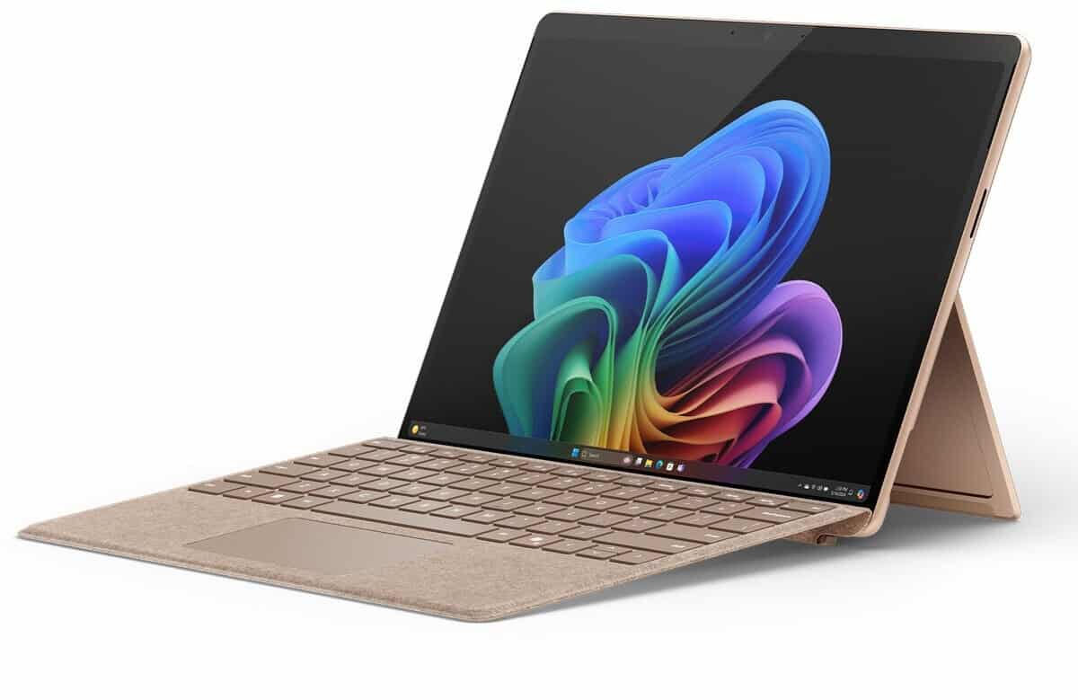 Microsoft Surface Pro (11. Edition) Copilot+ PC 13 OLED 2in1 Dune Snapdragon® X Elite 16GB/1TB SSD Win11 (EP2-08389) (EP2-08389) thumbnail