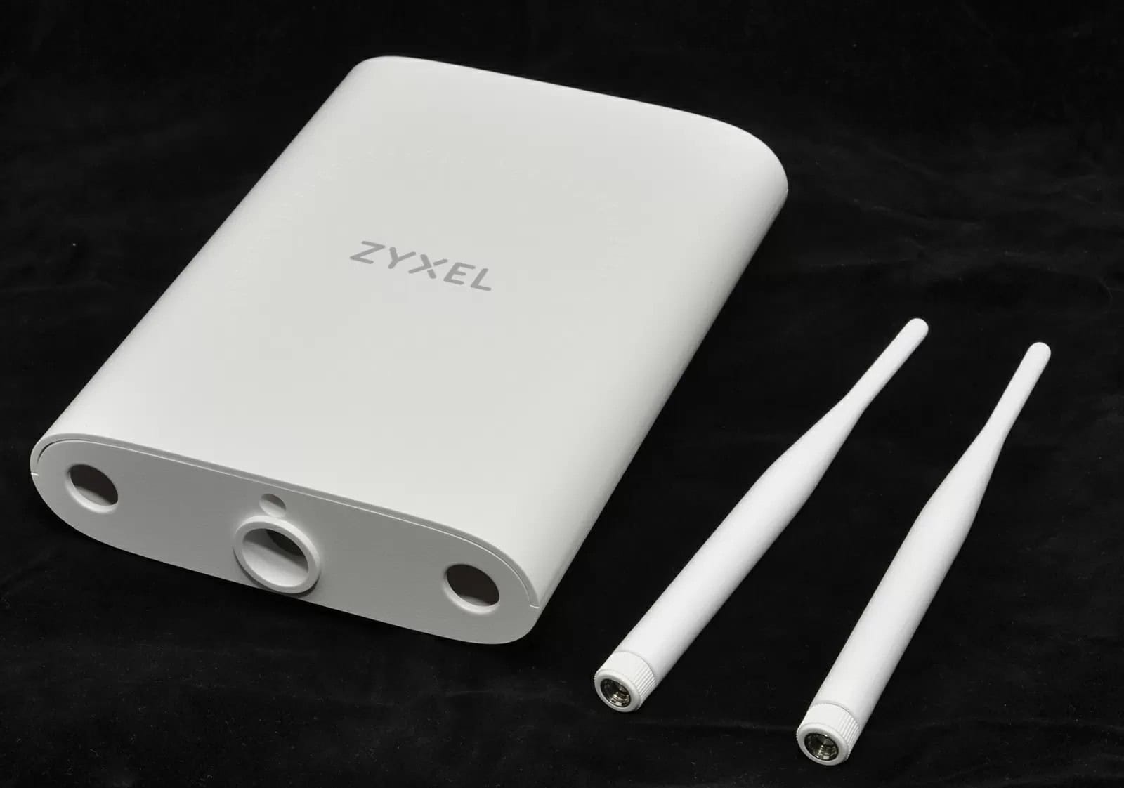 ZyXEL 2er Set Zyxel NWA55AXE WiFi 6 Access Point AX1800 Dual-Band, 1x GbE LAN, Wetterfest (NWA55AXE-EU0102F-2ER) thumbnail