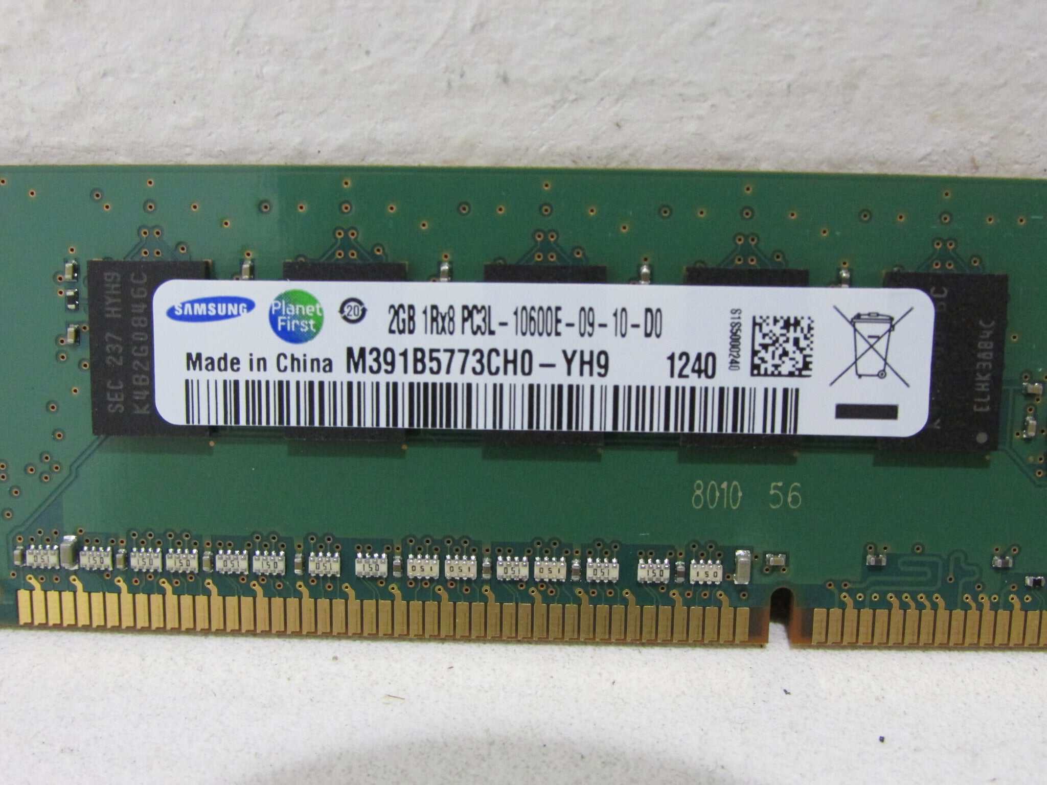 Samsung M391B5773CH0-YH9 2GB Memory Module - 2GB - 1Rx8 - DDR3L - 1333 MHz - 1.35 Volts - CL9 - 240-Pin - ECC - RDIMM (M391B5773CH0-YH9) thumbnail