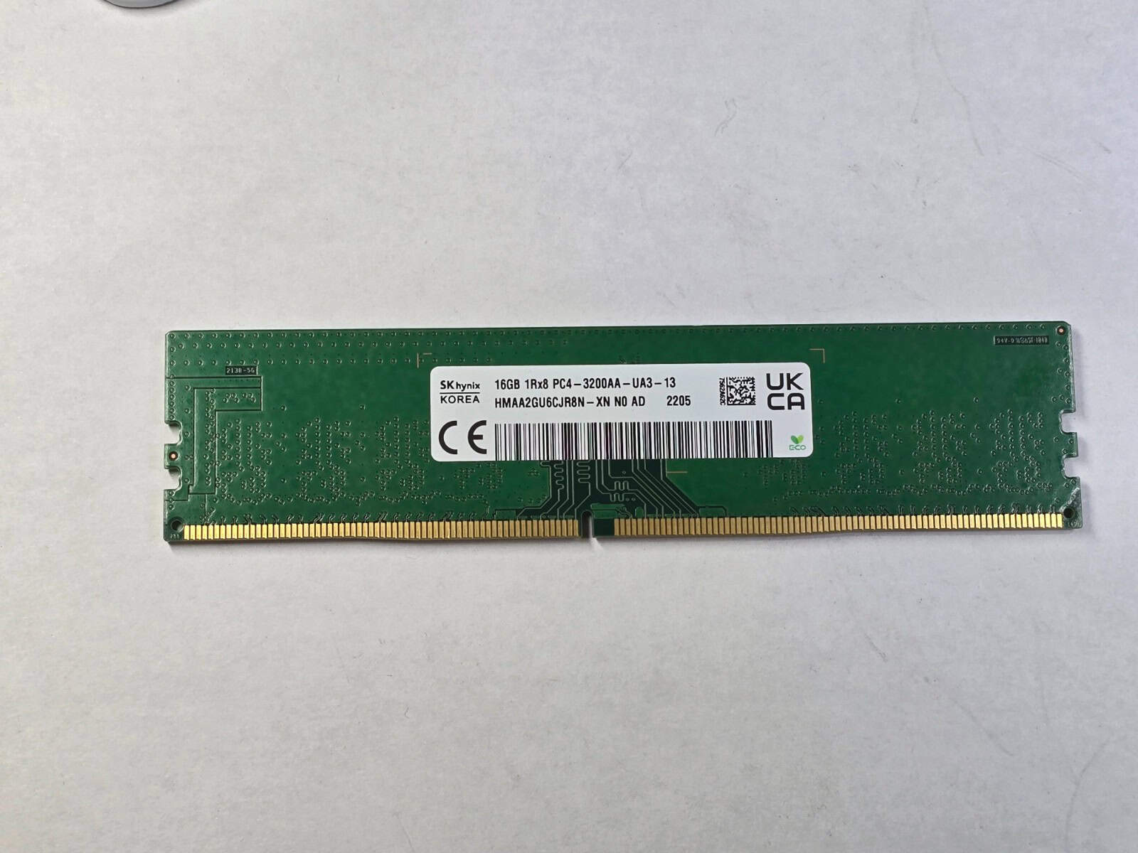 Hynix HMAA2GU6CJR8N-XN Memory Module - 16 GB - DDR4 - 3200 MHz - PC4-25600 - 288 Pin - UDIMM - CL22 - 1.2 Volts (HMAA2GU6CJR8N-XN) thumbnail