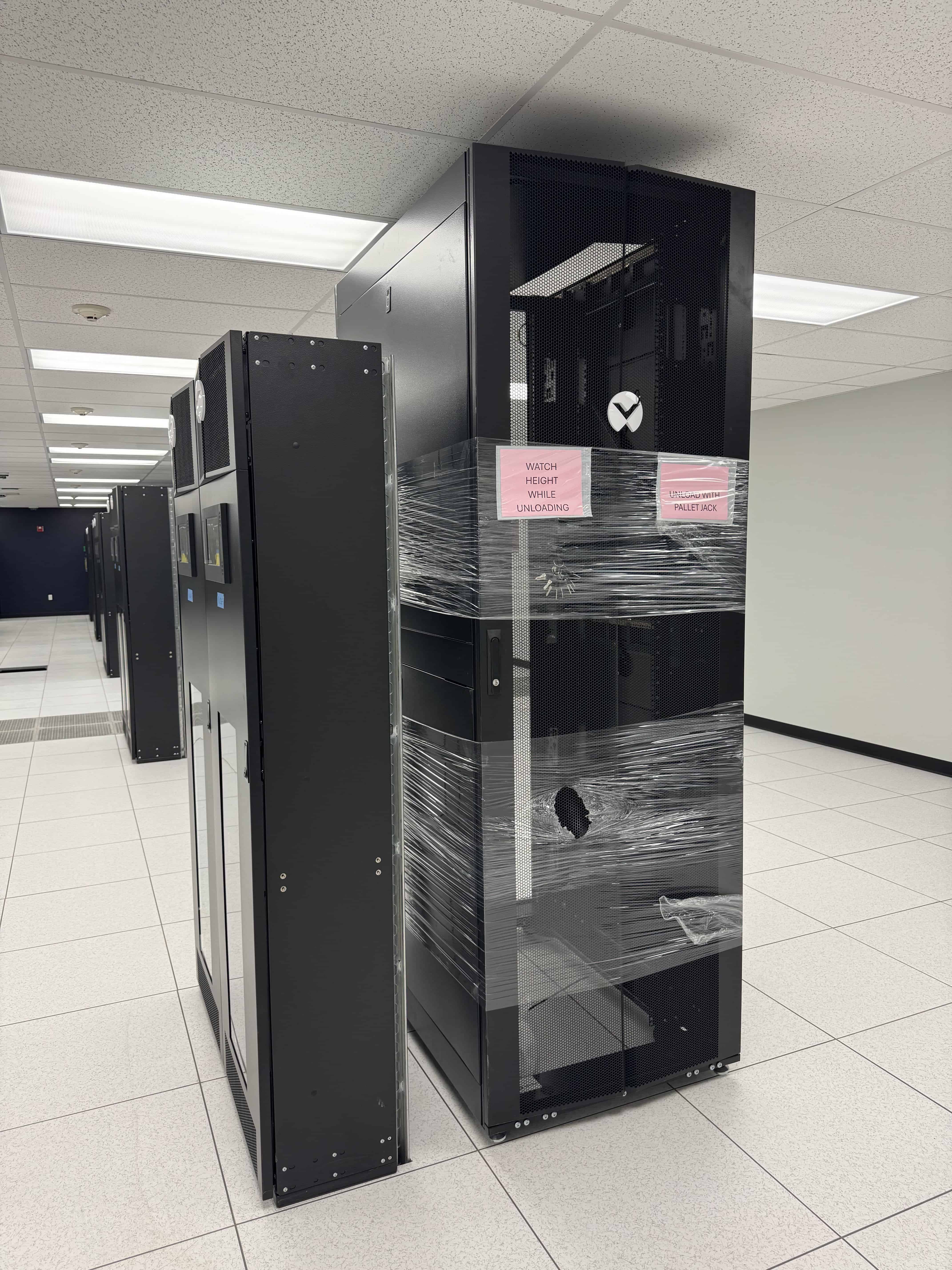 Vertiv RXA 250A 84P Smissline - with DPM and x2 (REUAS6HAAA00) thumbnail