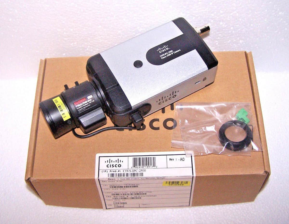Cisco Business Internet Video Camera with Audio and PoE (PVC2300) thumbnail