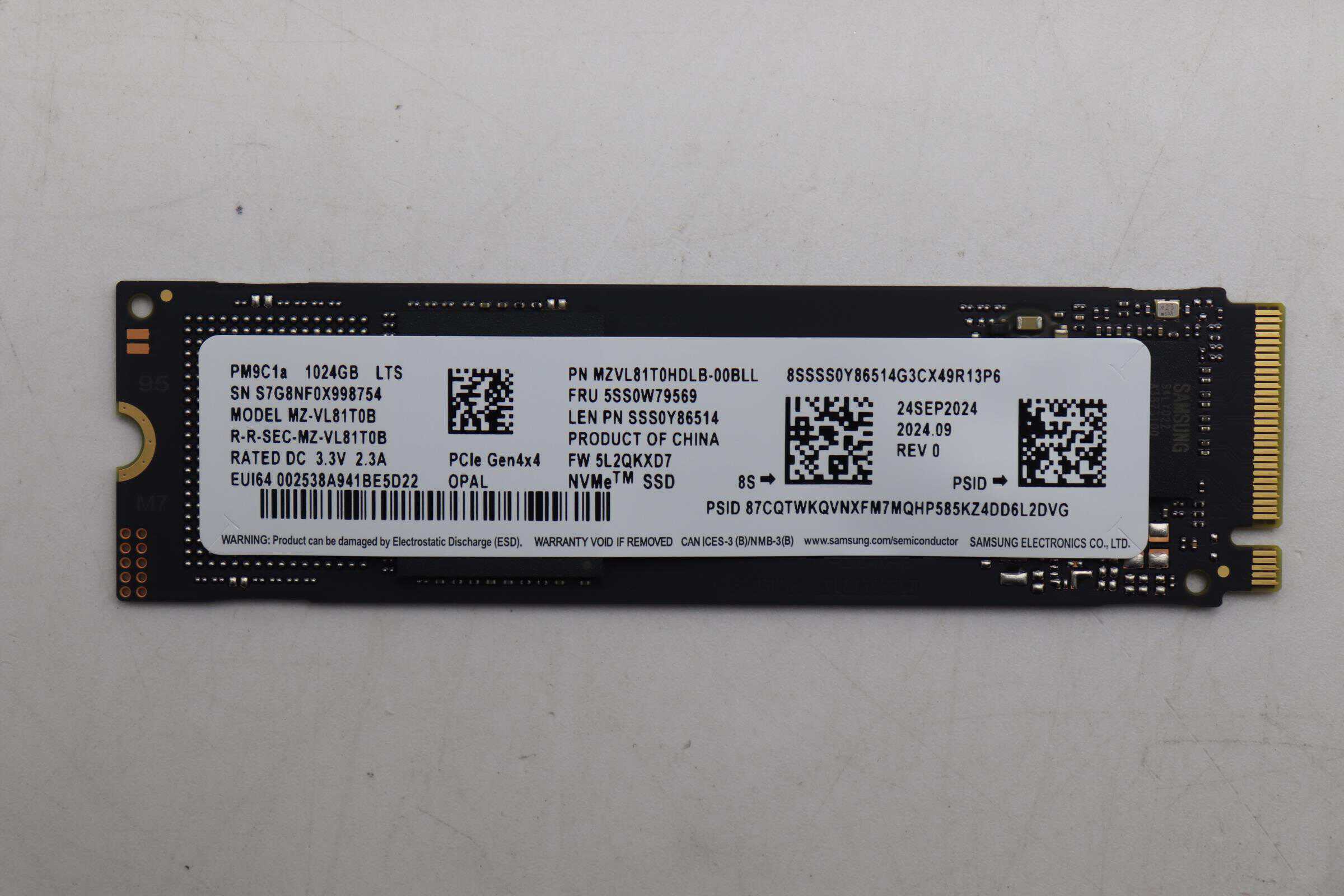Lenovo SSD 1TB M.2 2280 PCIE4X4 OPAL (5SS0W79563) thumbnail