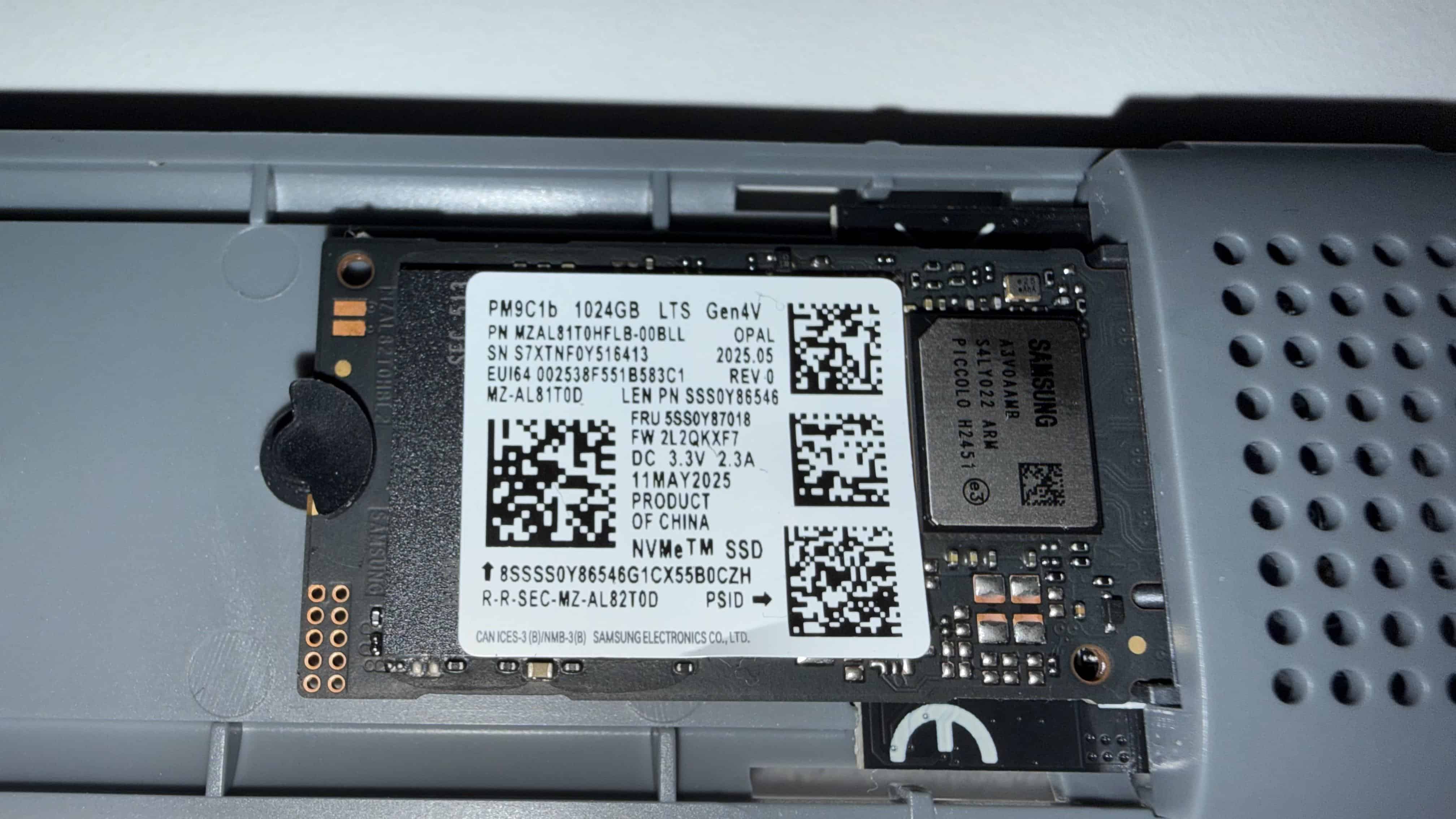 Lenovo SSD_ASM 1T M.2.2242 PCIe4x4 KIX OP LTS (5SS0Y87018) (5SS0Y87018) thumbnail