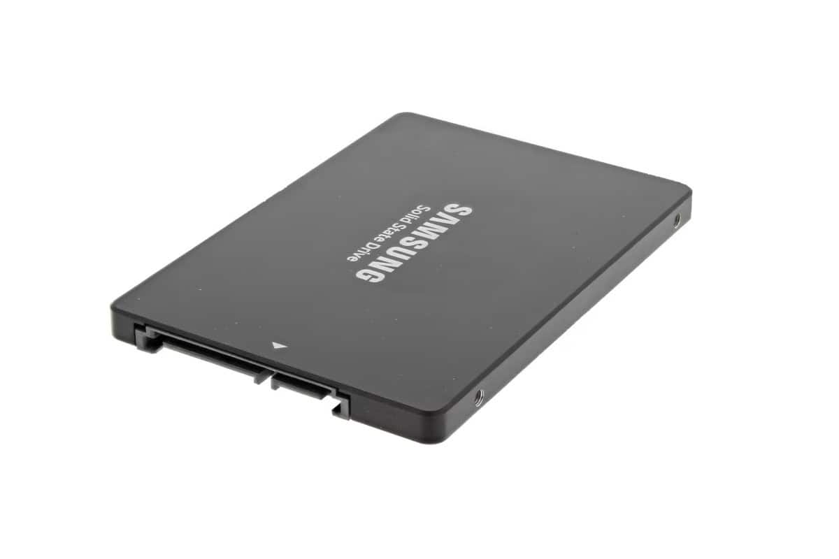 Samsung SM863 MZ7KM960HAHP 960GB MLC SATA 6Gb/s 2.5 SSD (MZ7KM960HAHP-REF) thumbnail