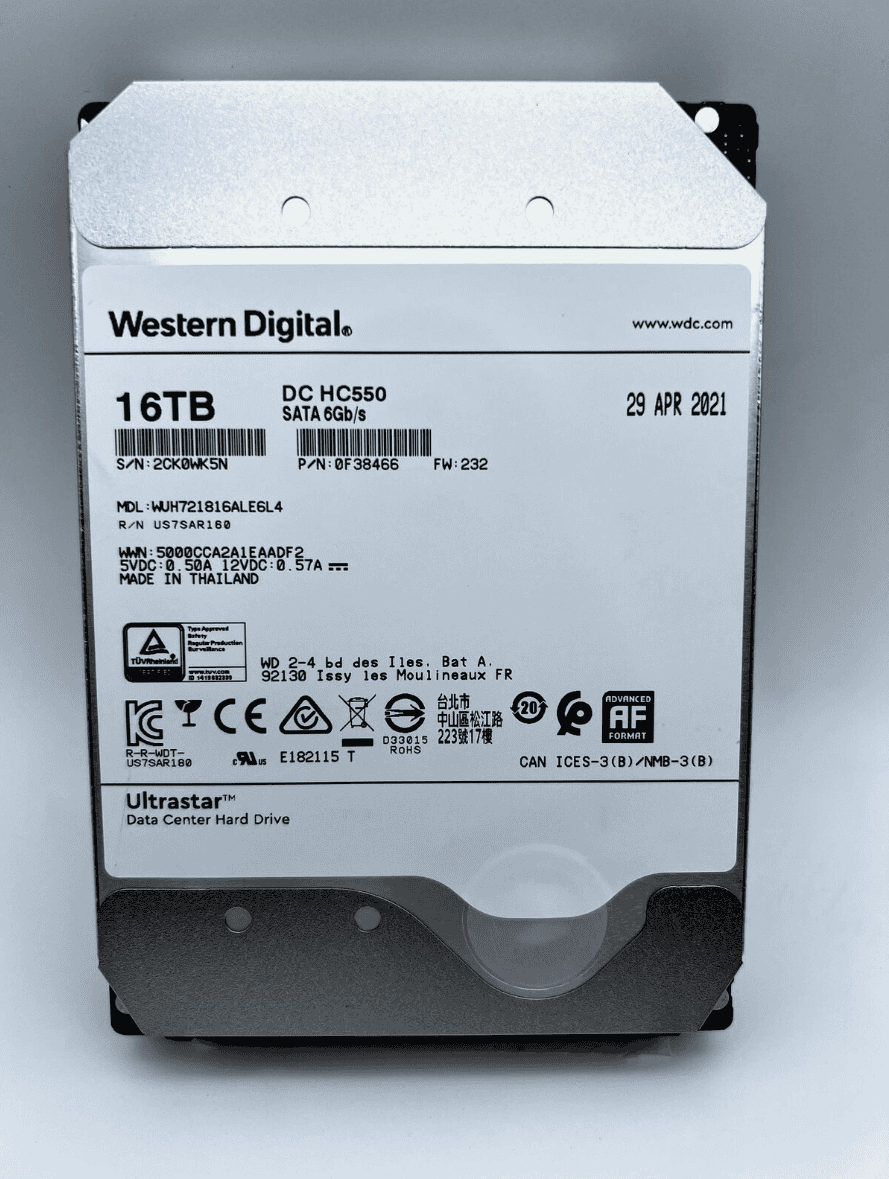 Western Digital WD Ultrastar 16TB HDD DC HC550 7200RPM SATA 6Gb/s 3.5 Enterprise Hard Drive WUH721816ALE6L4 (0F38462) (WUH721816ALE6L4) thumbnail