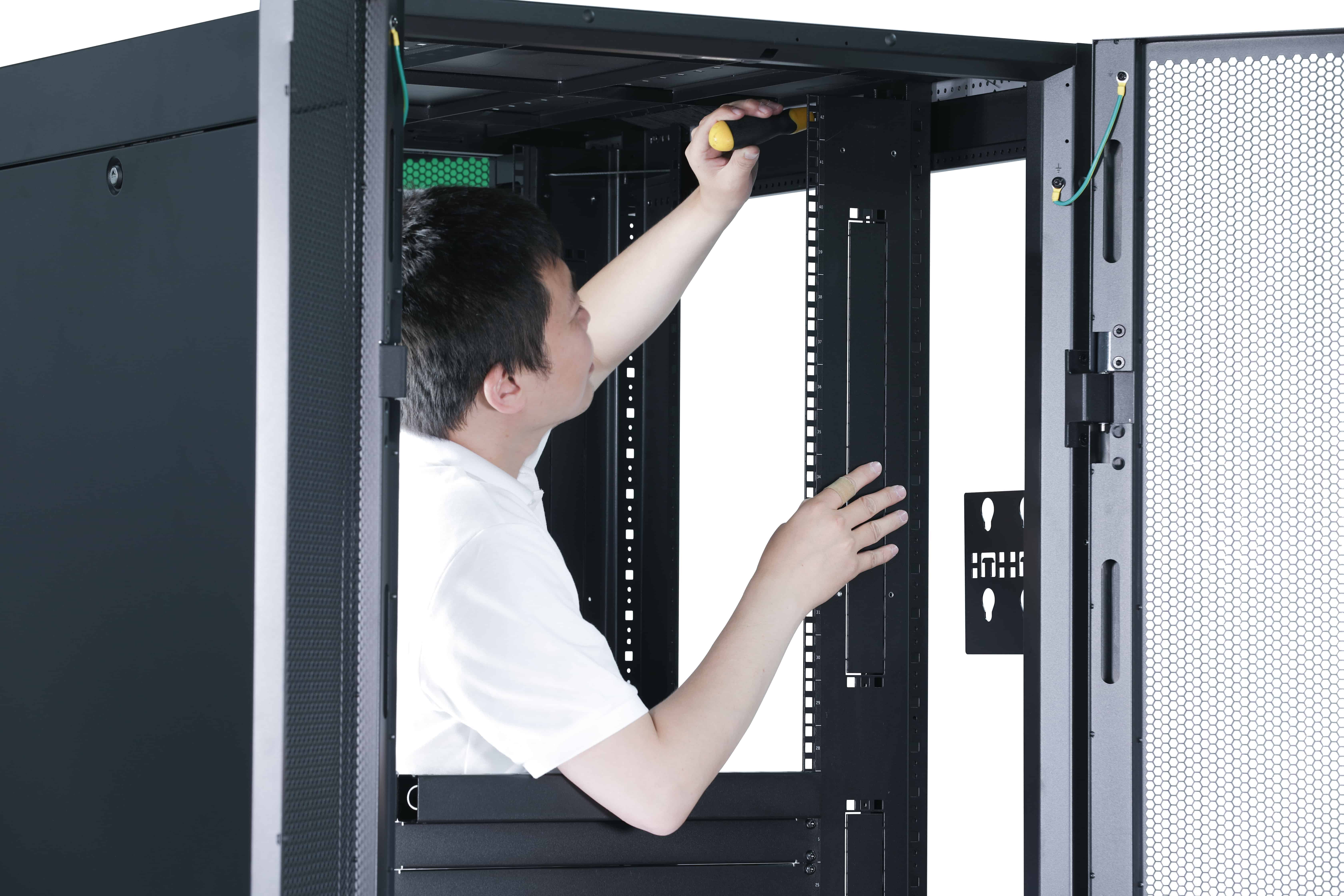 APC NetShelter Easy ER6282 - 42U/HE, 600mm(b) x 800mm(d) 19" IT rack, met zijpanelen (ER6282) thumbnail