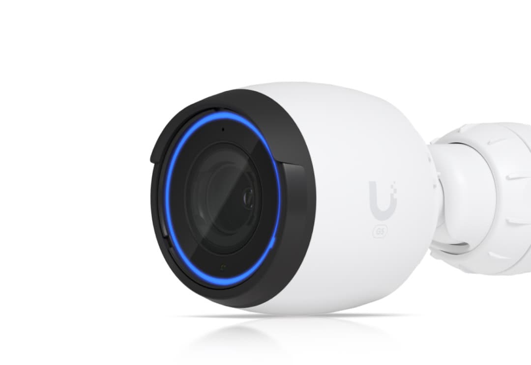 Ubiquiti G5 Professional Überwachungskamera 4K (3840x2160), PoE, 25m Nachtsicht, IP65 Wetterfest, 3x optischer Zoom (UVC-G5-PRO) thumbnail