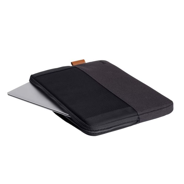 Trust Lisboa Laptop Sleeve 13,3 inch - Laptop sleeve – Voor laptops tot 13,3 inch – Gerecycled polyester – Zwart/Grijs (25350)