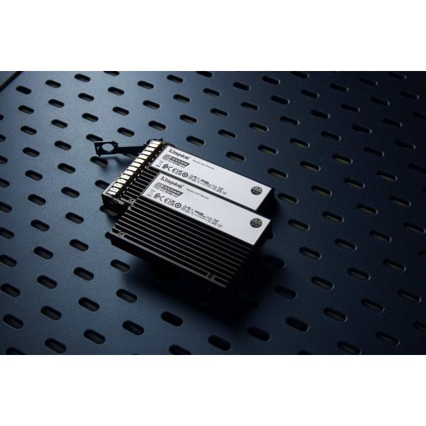 Kingston Technology 7,68TB DC3000ME U.2 PCIe 5.0 NVMe TCG Opal Enterprise SSD (SEDC3000ME/7T6) Kingston Technology 7,68TB DC3000ME U.2 PCIe 5.0 NVMe TCG Opal Enterprise SSD (SEDC3000ME/7T6)