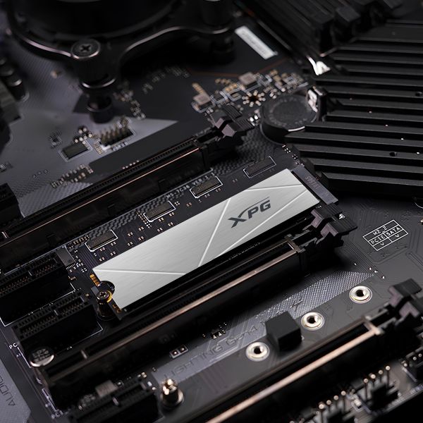 XPG GAMMIX S60 512 GB M.2 PCI Express 4.0 NVMe 3D NAND (AGAMMIXS60-512G-CS)