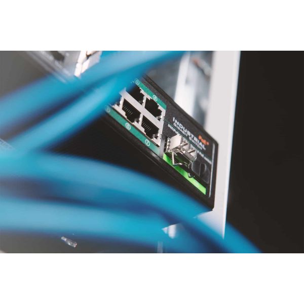 Digitus DN-651110 netwerk-switch Unmanaged Gigabit Ethernet (10/100/1000) Power over Ethernet (PoE) Zwart (DN-651110)