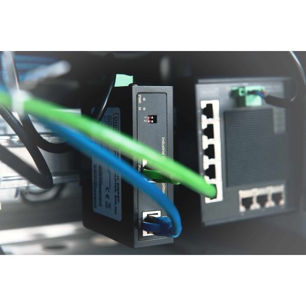 Digitus DN-651111 network splitter Zwart (DN-651111)