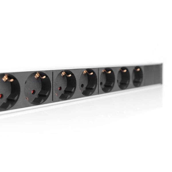 Digitus DN-95412 energiedistributie 7 AC-uitgang(en) 0U Zwart, Zilver (DN-95412)