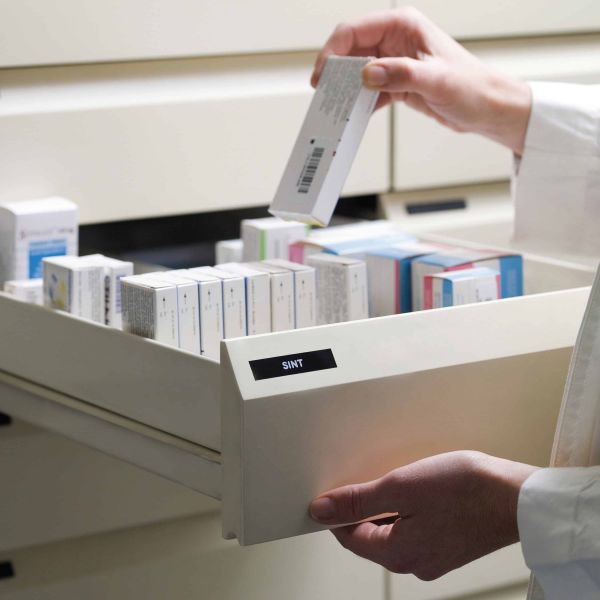 DYMO originele D1 labels | Witte Tekst op Zwart Label | 12 mm x 7 m | zelfklevende etiketten voor de LabelManager labelprinter (S0720610)