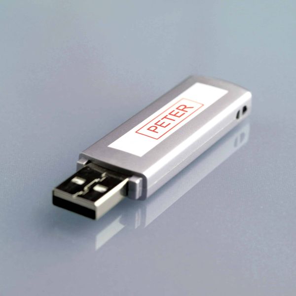 DYMO D1 -Standard Labels - Red on White - 9mm x 7m (S0720700)