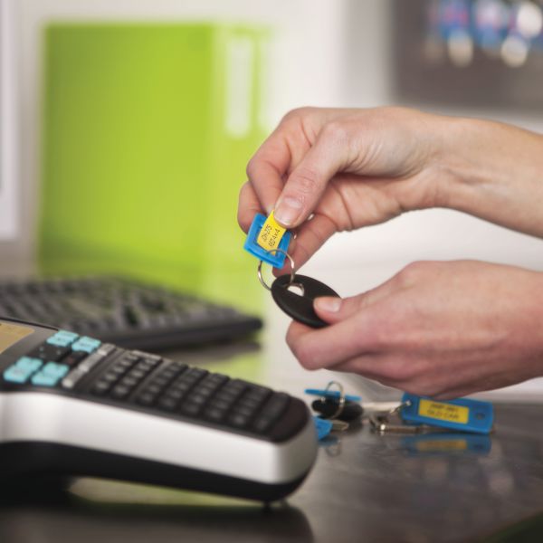 DYMO LabelManager 420P hoogpresterende oplaadbare draagbare labelmakerkit | ABC-toetsenbord met 4 rollen D1-labels en draagkoffer (S0915480)