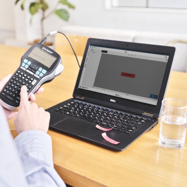 DYMO LabelManager 420P hoogpresterende oplaadbare draagbare labelmakerkit | ABC-toetsenbord met 4 rollen D1-labels en draagkoffer (S0915480)