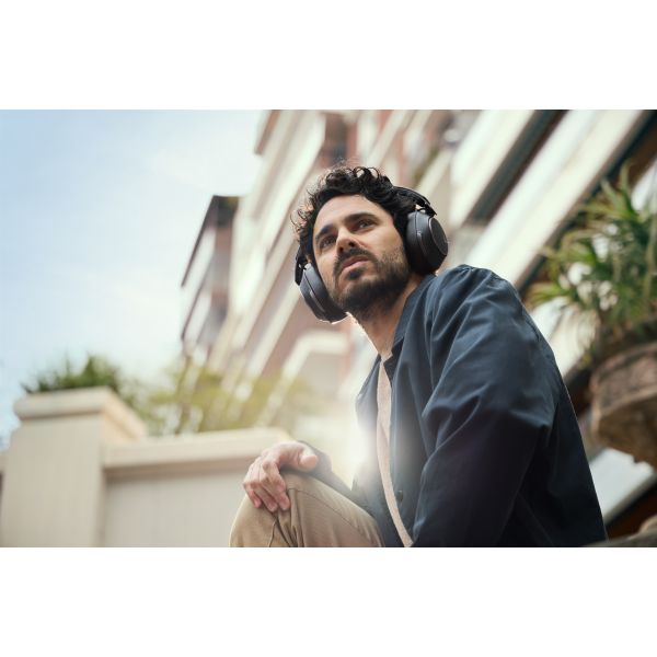 HP Poly Voyager Surround 85 UC USB-C-headset + USB-C/A-adapter + oplaadstandaard