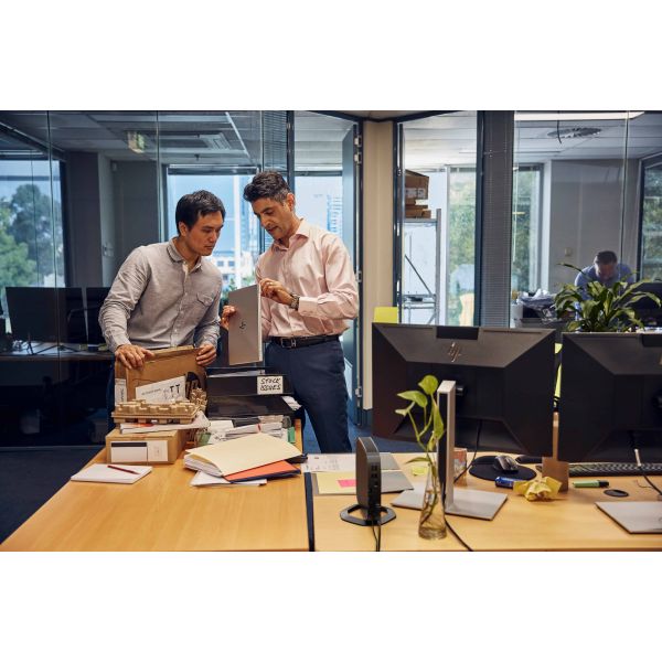 HP Mobile Thin Client Elite mt645 G7 5425U Mobiele thin client 35,6 cm (14") Touchscreen Full HD AMD Ryzen™ 3 8 GB DDR4-SDRAM 256 GB SSD Wi-Fi 6 (802.11ax) Windows 10 IoT Enterprise Zilver (11D36EA#ABH)