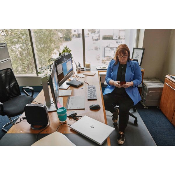 HP Mobile Thin Client Elite mt645 G7 5625U Mobiele thin client 35,6 cm (14") Full HD AMD Ryzen™ 5 16 GB DDR4-SDRAM 256 GB SSD Wi-Fi 6 (802.11ax) Windows 10 IoT Enterprise Zilver (11D45EA#ABH)