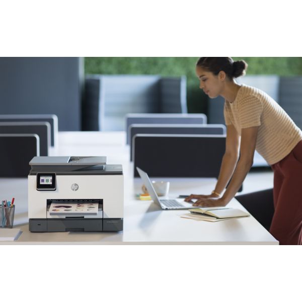 HP OfficeJet Pro 9020 Draadloos All-in-One Kleur Printer, Dubbelzijdig printen; Kopieerapparaat, Scanner (1MR78B#A80) HP OfficeJet Pro 9020 Draadloos All-in-One Kleur Printer, Dubbelzijdig printen; Kopieerapparaat, Scanner (1MR78B#A80)