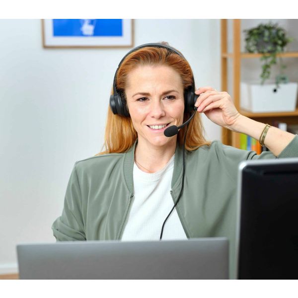 Trust HS-260 Headset - USB headset voor kantoor en calls – Lichtgewicht ontwerp – Verstelbare microfoon – business model - Zwart (25334) Trust HS-260 Headset - USB headset voor kantoor en calls – Lichtgewicht ontwerp – Verstelbare microfoon – business model - Zwart (25334)
