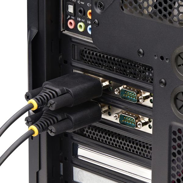 StarTech.com 4-Port PCIe Seriële Adapter Kaart, Quad PCI Express naar RS232/RS422/RS485 (DB9) Serial Kaart, Incl. Low-Profile Beugel, 16C1050 UART, Windows/Linux, TAA Compliant, Level-4 ESD Bescherming (PS74ADF-SERIAL-CARD)