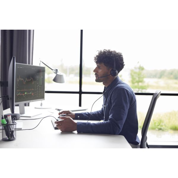 HP Poly EncorePro 310 USB-C Monoaural Headset TAA (760Q8AA) HP Poly EncorePro 310 USB-C Monoaural Headset TAA (760Q8AA)