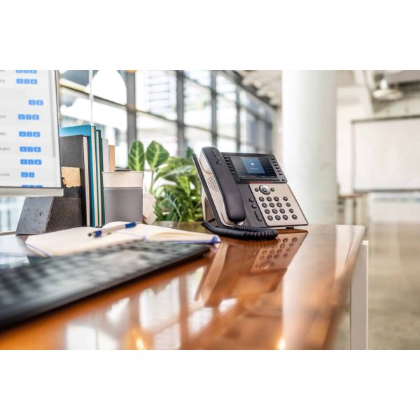 HP Poly Edge E550 IP-telefoon met PoE-ondersteuning (82M91AA) HP Poly Edge E550 IP-telefoon met PoE-ondersteuning (82M91AA)
