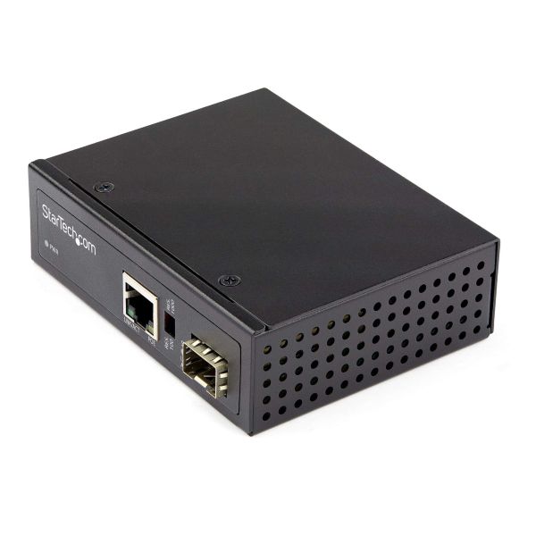 StarTech.com PoE+ Industrial Glasvezel naar Ethernet Media Converter 0W SFP naar RJ45 Single Mode/Multi Mode Gigabit Fiber naar Koper Compact design IP-30/ -40°C tot +75°C (IMC1GSFP60W) StarTech.com PoE+ Industrial Glasvezel naar Ethernet Media Converter 0W SFP naar RJ45 Single Mode/Multi Mode Gigabit Fiber naar Koper Compact design IP-30/ -40°C tot +75°C (IMC1GSFP60W)