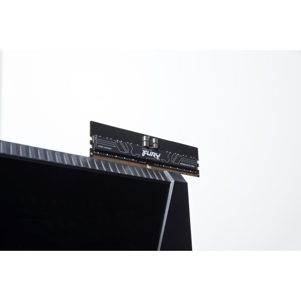 Kingston Technology FURY 256GB 5600MT/s DDR5 ECC Reg CL28 DIMM (set van 8) Renegade Pro EXPO (KF556R28RBE2K8-256)